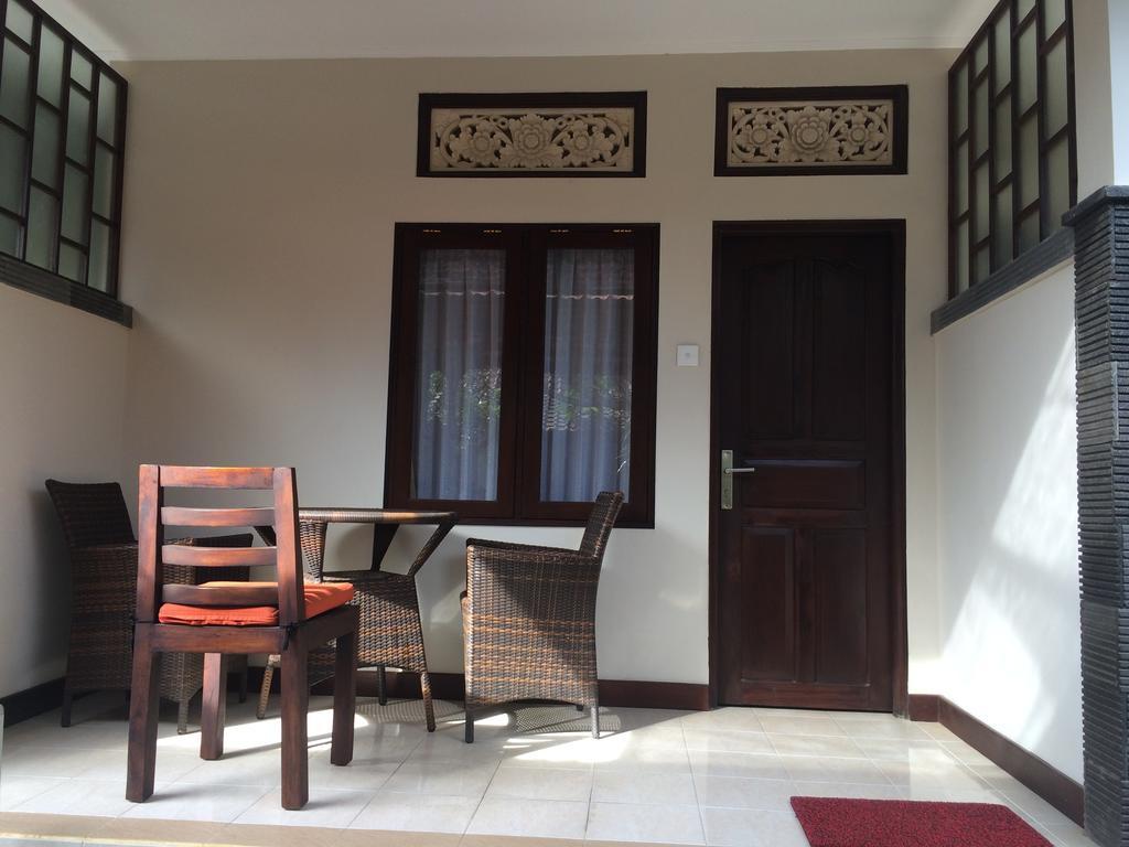 Buyan Homestay Санур Экстерьер фото