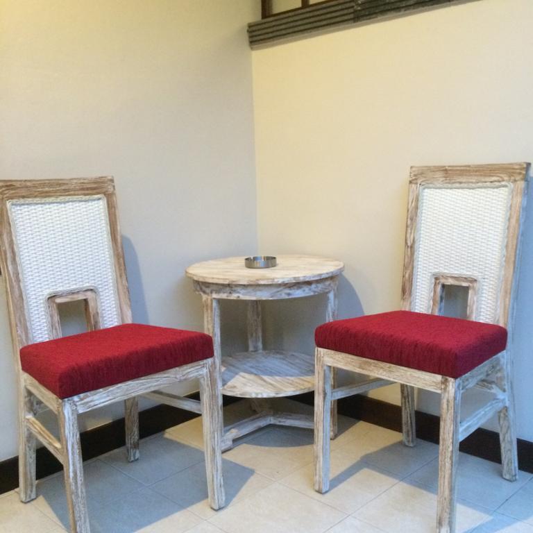 Buyan Homestay Санур Экстерьер фото