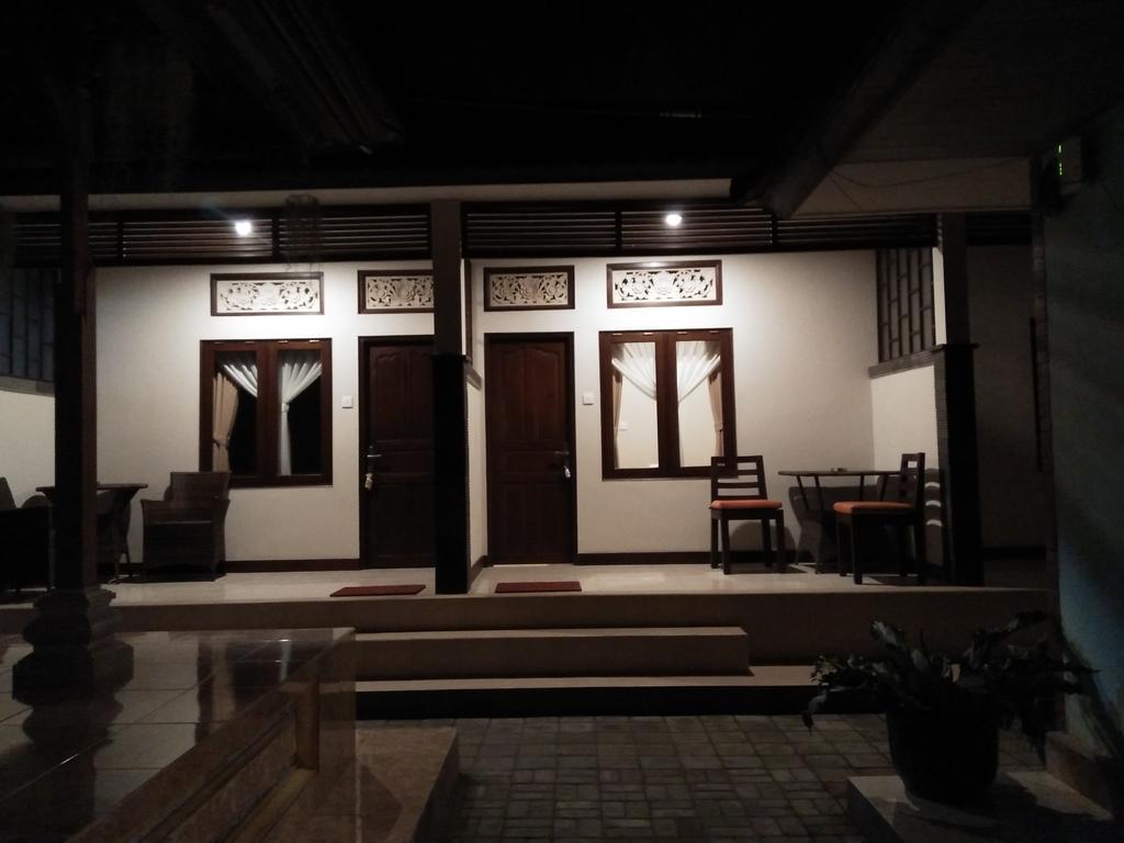 Buyan Homestay Санур Экстерьер фото