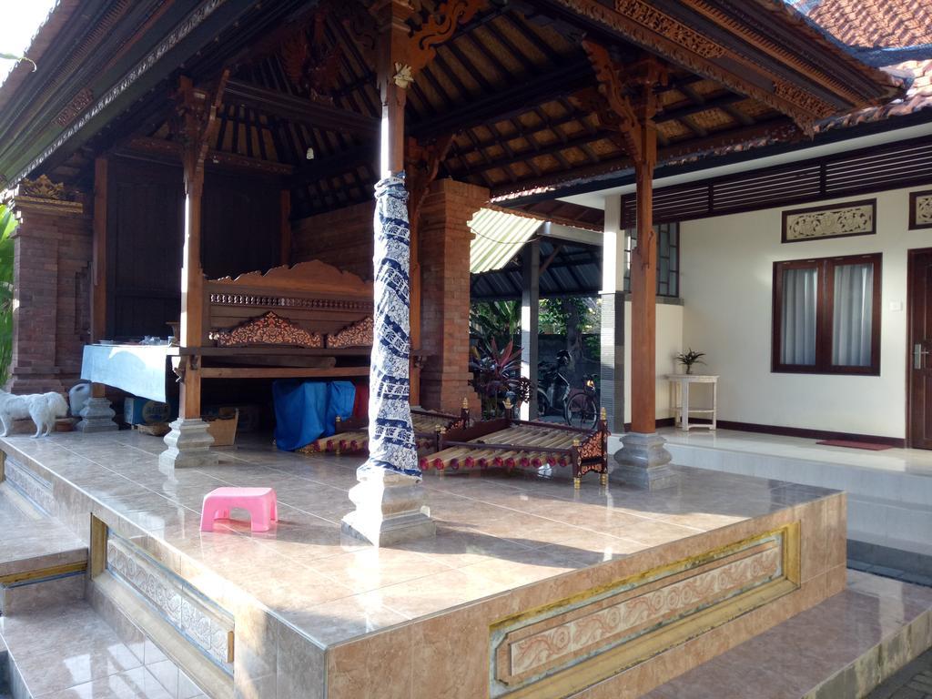 Buyan Homestay Санур Экстерьер фото