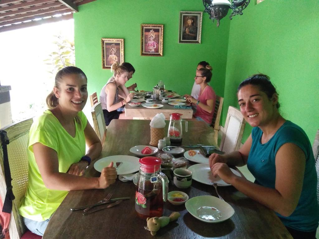 Buyan Homestay Санур Экстерьер фото