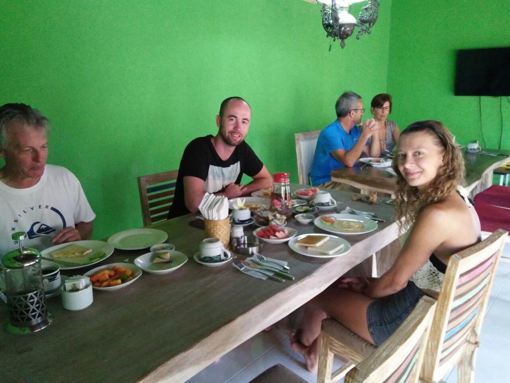 Buyan Homestay Санур Экстерьер фото